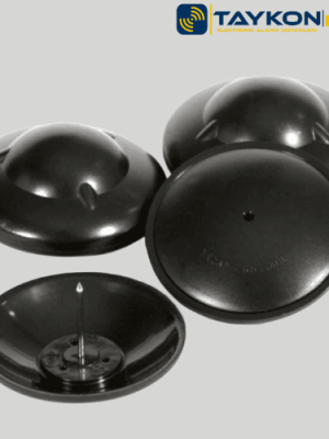 Nedap R40 Siyah – Şık ve Güçlü Alarm Etiketi Nedap R40 siyah alarm etiketi – masa üzerinde sergilenen perakende güvenlik çözümü