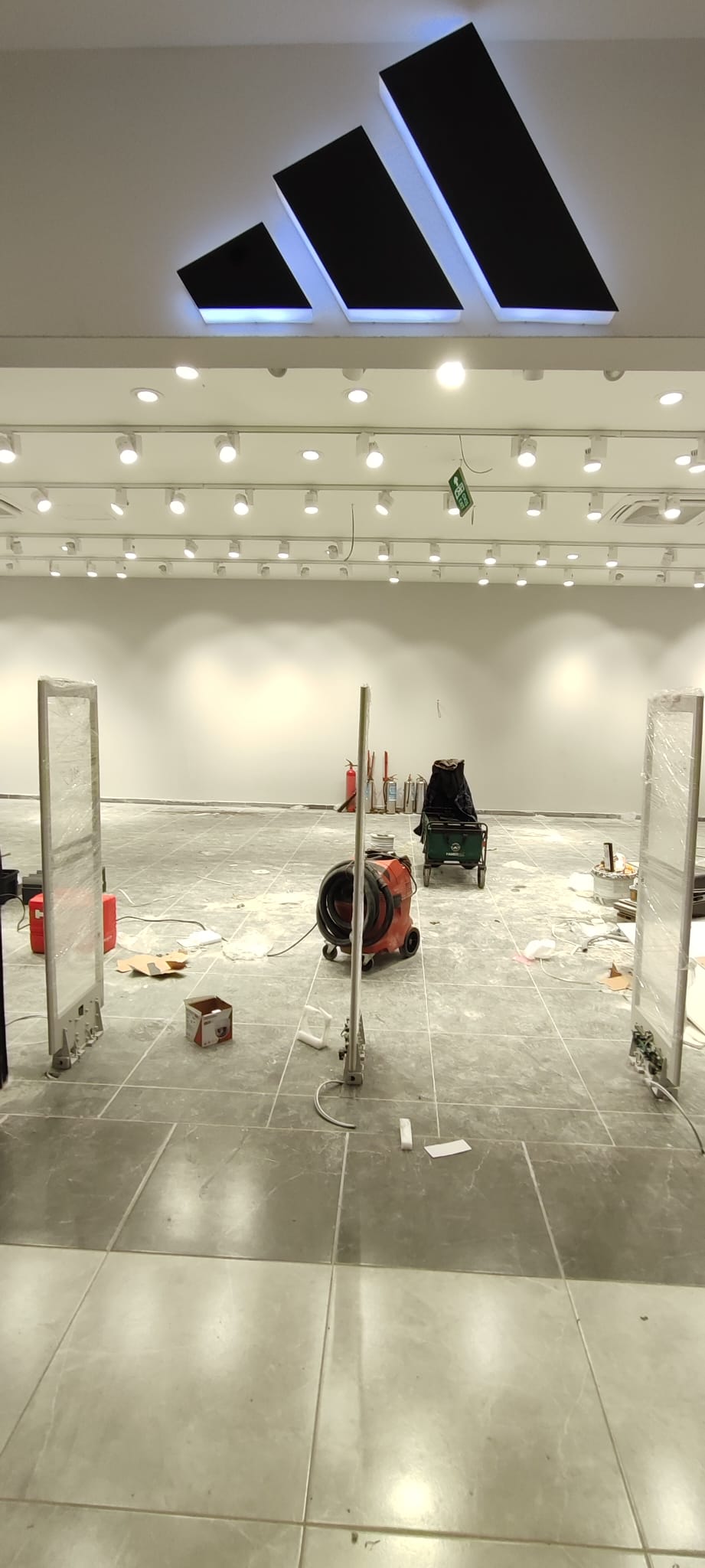 Nike-Skechers-Adidas - Görsel 2